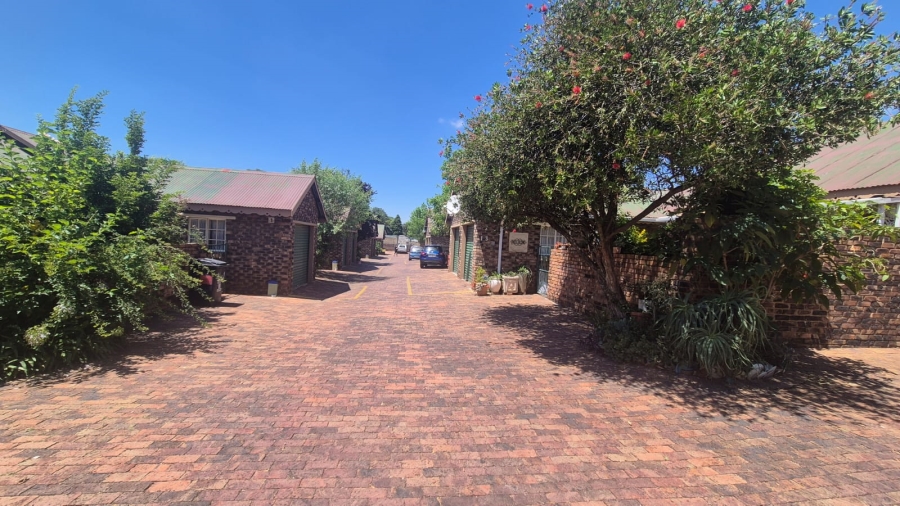 2 Bedroom Property for Sale in Krugersdorp North Gauteng