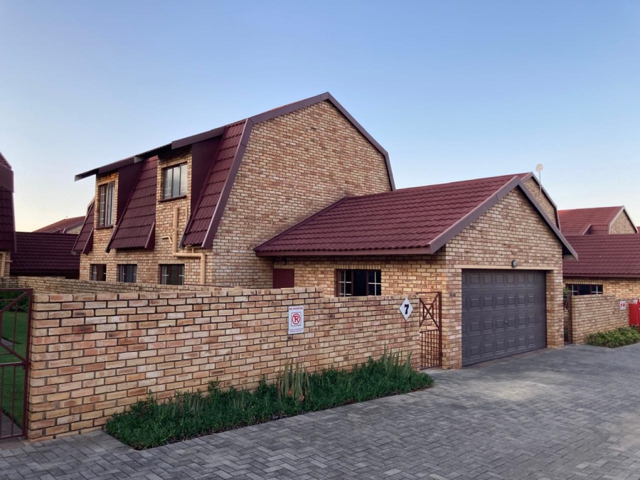 5 Bedroom Property for Sale in Willowbrook Gauteng