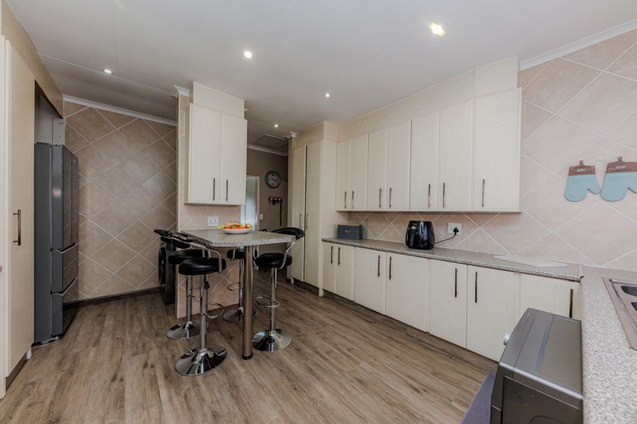 3 Bedroom Property for Sale in Whiteridge Gauteng