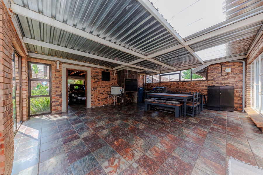 3 Bedroom Property for Sale in Whiteridge Gauteng