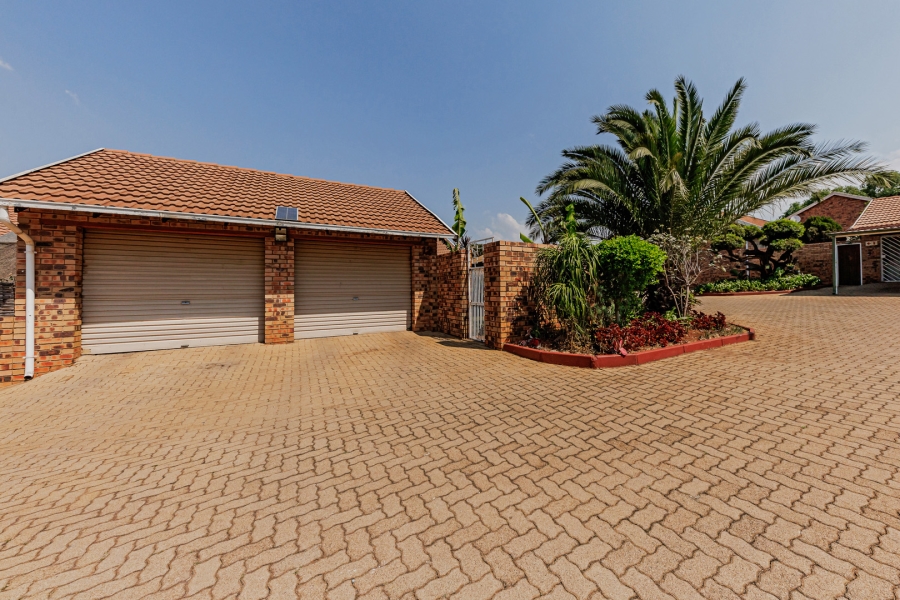 3 Bedroom Property for Sale in Whiteridge Gauteng