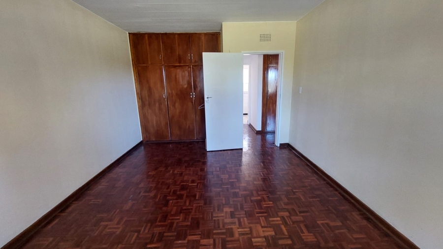 2 Bedroom Property for Sale in Greenhills Gauteng