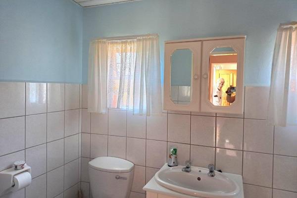 To Let 1 Bedroom Property for Rent in Roodekrans Gauteng