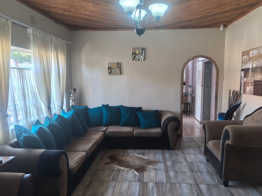 4 Bedroom Property for Sale in Roodepoort North Gauteng