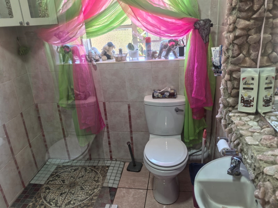 4 Bedroom Property for Sale in Roodepoort North Gauteng