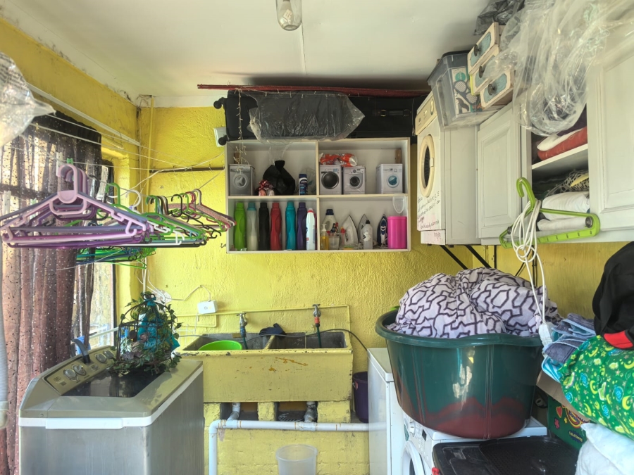 4 Bedroom Property for Sale in Roodepoort North Gauteng