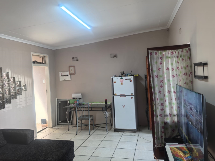 4 Bedroom Property for Sale in Roodepoort North Gauteng