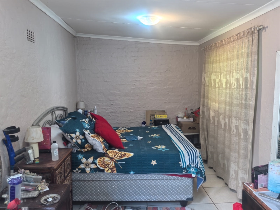 4 Bedroom Property for Sale in Roodepoort North Gauteng