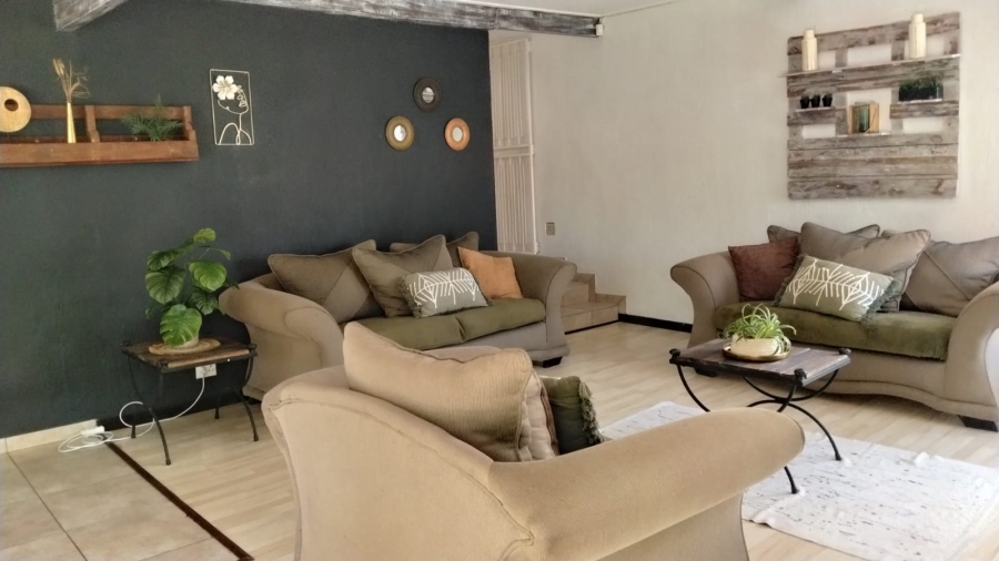 4 Bedroom Property for Sale in Noordheuwel Gauteng