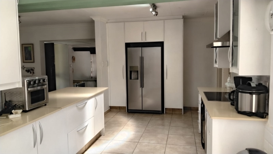 4 Bedroom Property for Sale in Noordheuwel Gauteng