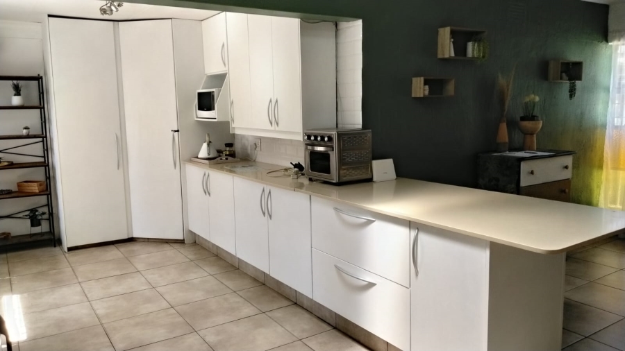 4 Bedroom Property for Sale in Noordheuwel Gauteng