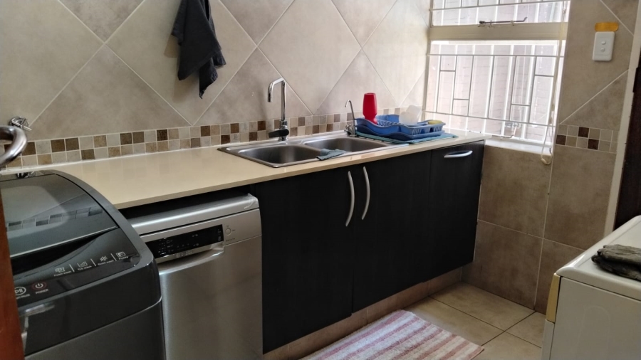 4 Bedroom Property for Sale in Noordheuwel Gauteng
