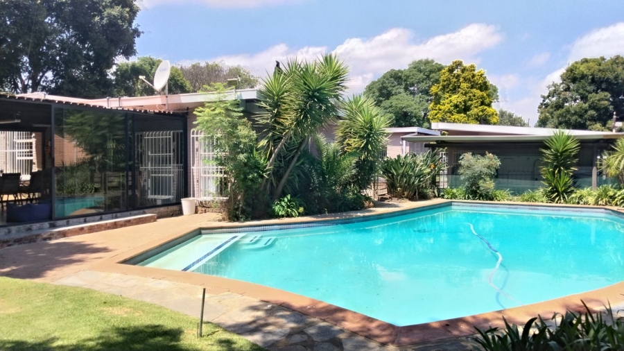 4 Bedroom Property for Sale in Noordheuwel Gauteng