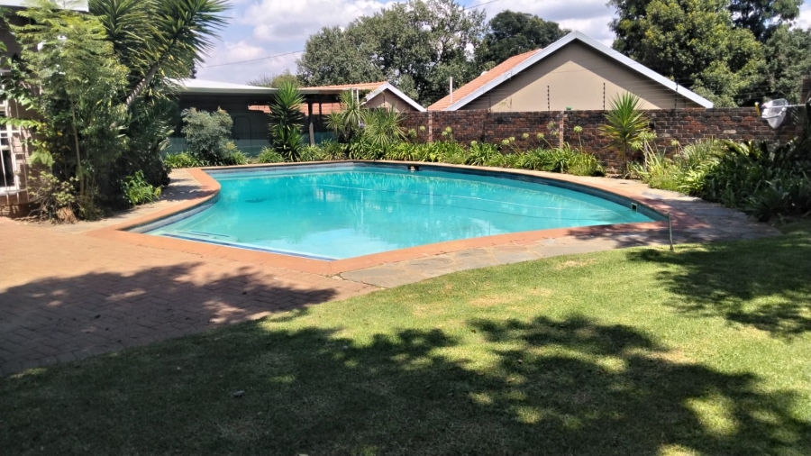 4 Bedroom Property for Sale in Noordheuwel Gauteng