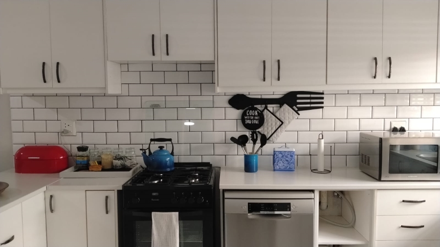 4 Bedroom Property for Sale in Noordheuwel Gauteng