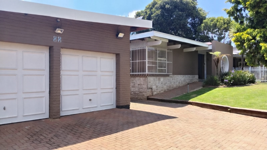 4 Bedroom Property for Sale in Noordheuwel Gauteng