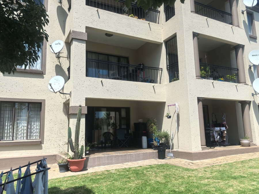 3 Bedroom Property for Sale in Weltevreden Park Gauteng
