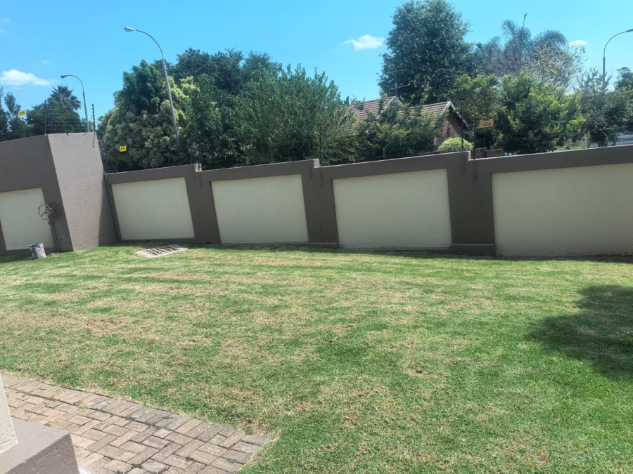3 Bedroom Property for Sale in Weltevreden Park Gauteng
