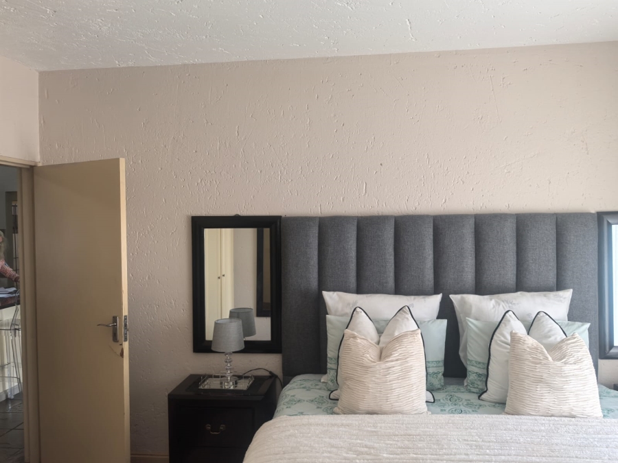 3 Bedroom Property for Sale in Weltevreden Park Gauteng