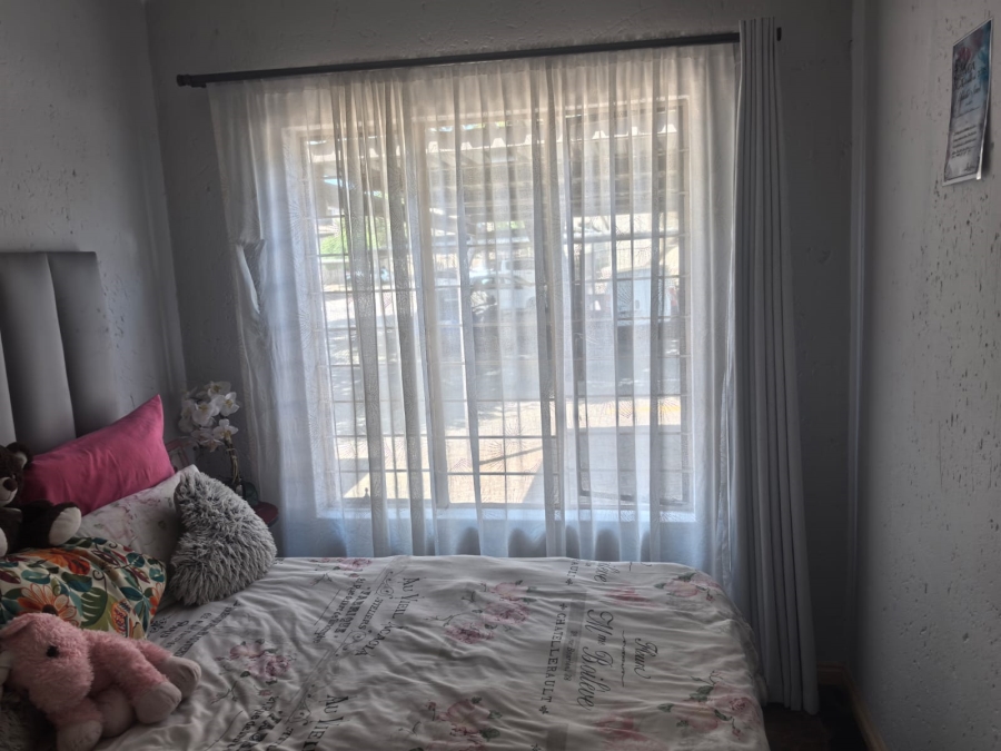 3 Bedroom Property for Sale in Weltevreden Park Gauteng