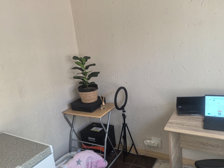 3 Bedroom Property for Sale in Weltevreden Park Gauteng