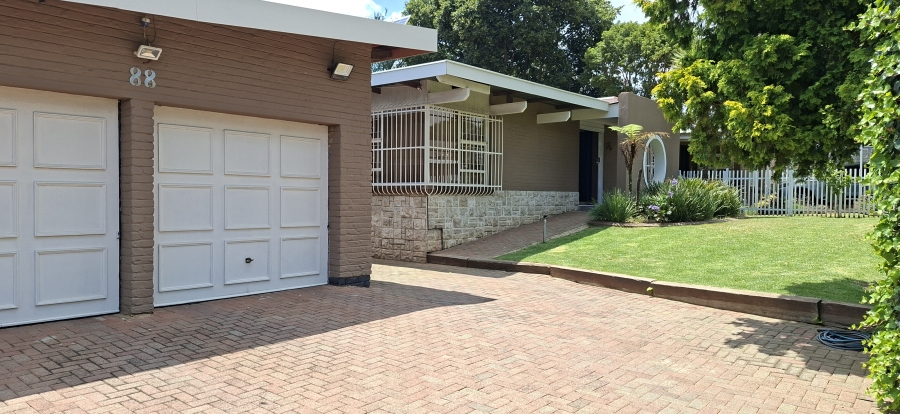 4 Bedroom Property for Sale in Noordheuwel Gauteng