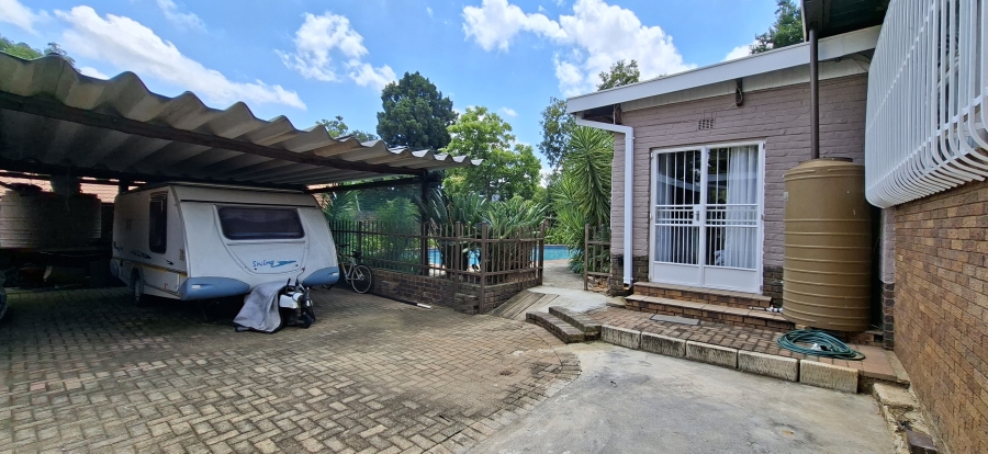 4 Bedroom Property for Sale in Noordheuwel Gauteng