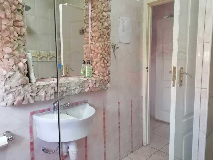 4 Bedroom Property for Sale in Roodepoort North Gauteng