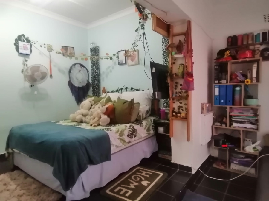 4 Bedroom Property for Sale in Roodepoort North Gauteng