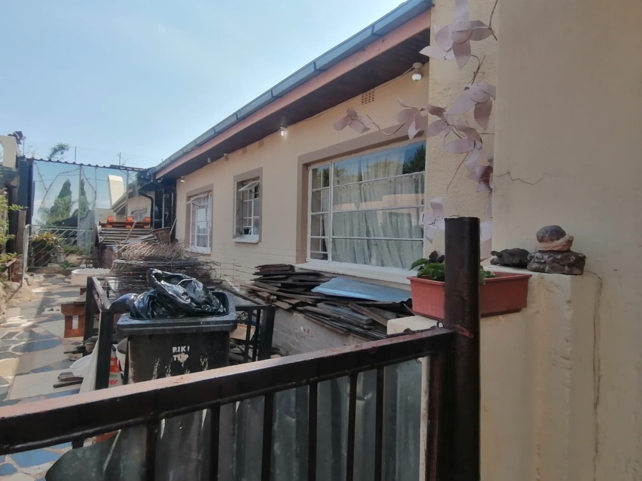 4 Bedroom Property for Sale in Roodepoort North Gauteng