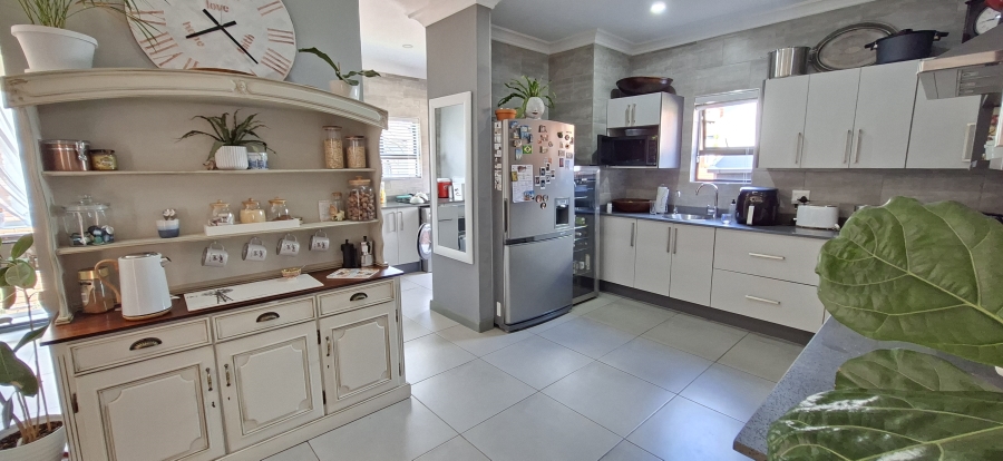 3 Bedroom Property for Sale in Willowbrook Gauteng