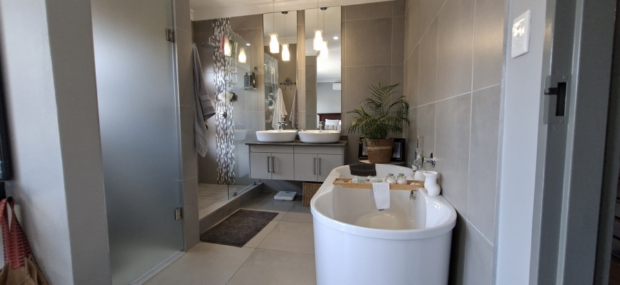 3 Bedroom Property for Sale in Willowbrook Gauteng