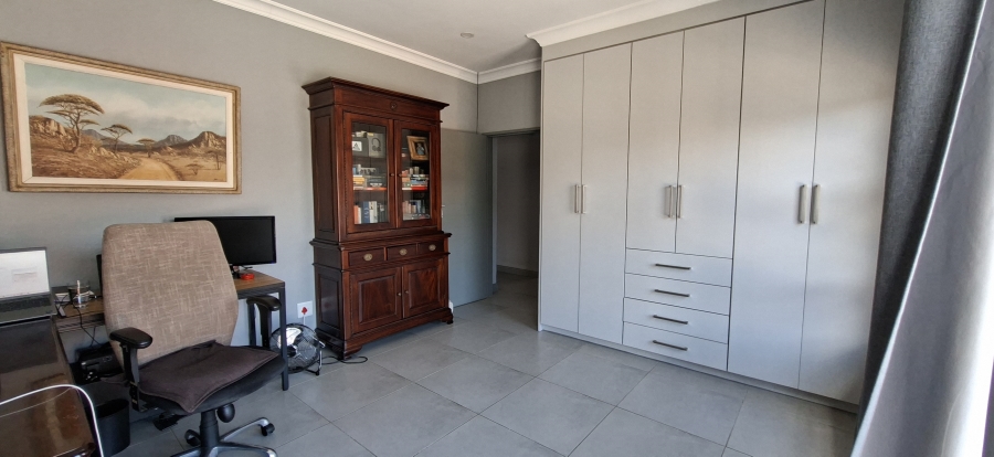 3 Bedroom Property for Sale in Willowbrook Gauteng