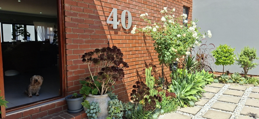 3 Bedroom Property for Sale in Willowbrook Gauteng