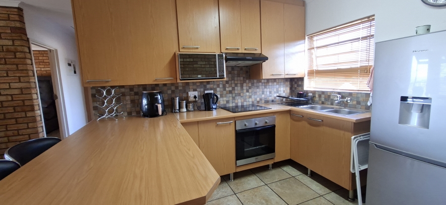 2 Bedroom Property for Sale in Rant En Dal Gauteng