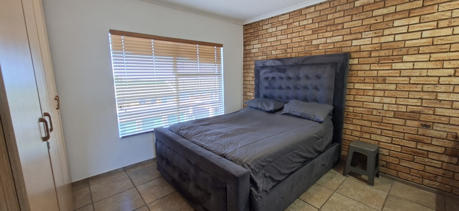 2 Bedroom Property for Sale in Rant En Dal Gauteng