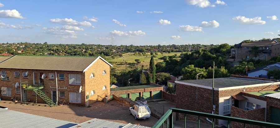 2 Bedroom Property for Sale in Rant En Dal Gauteng