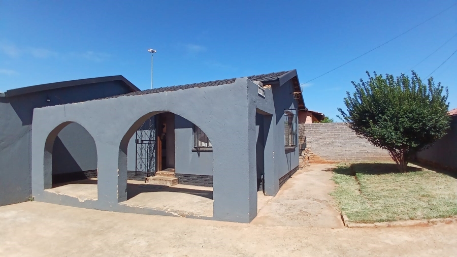 2 Bedroom Property for Sale in Toekomsrus Gauteng
