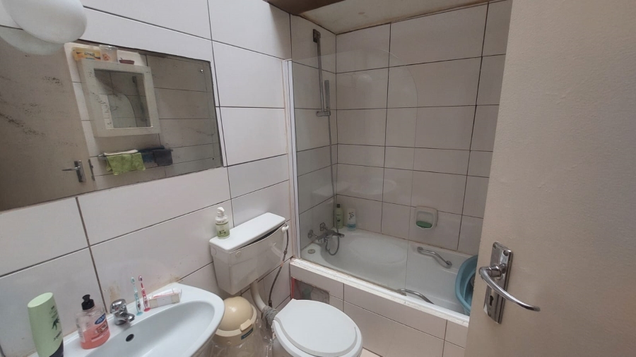 3 Bedroom Property for Sale in Weltevreden Gauteng