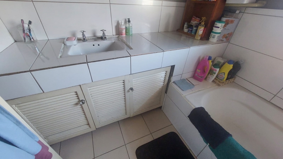 3 Bedroom Property for Sale in Weltevreden Gauteng