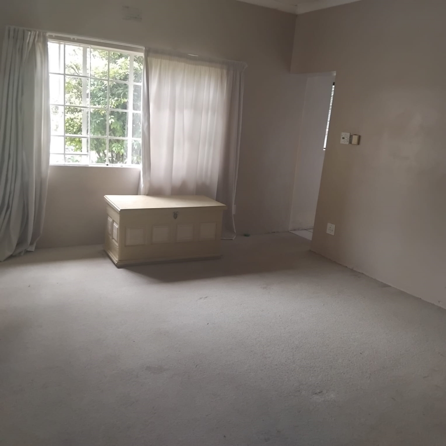 5 Bedroom Property for Sale in Diswilmar A H Gauteng