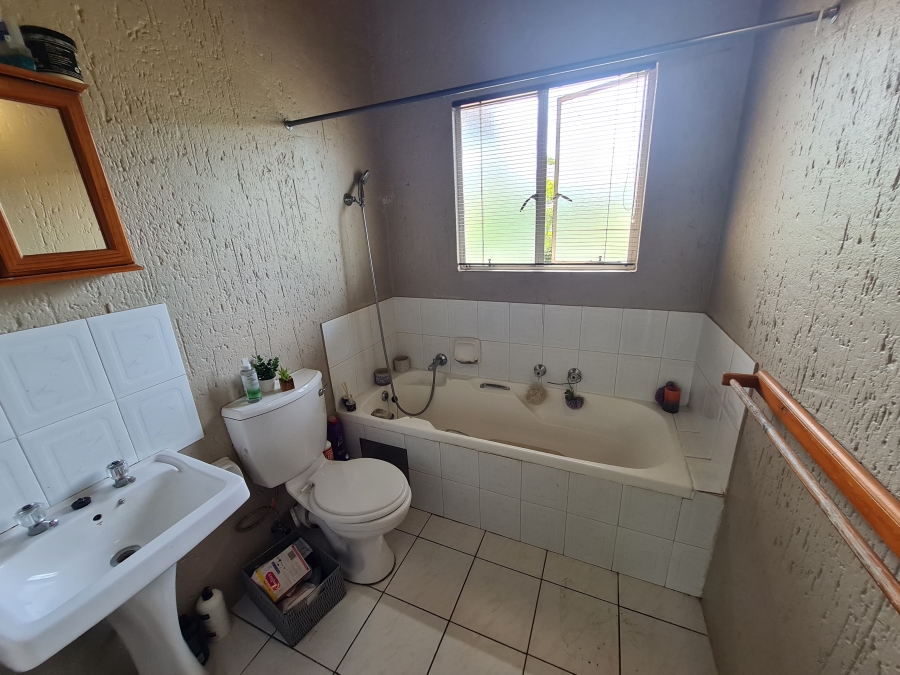 2 Bedroom Property for Sale in North Riding AH Gauteng