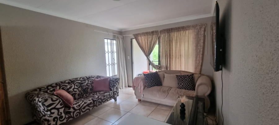 3 Bedroom Property for Sale in Willowbrook Gauteng