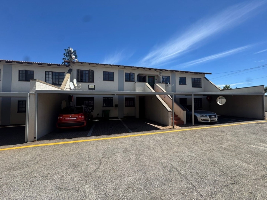 2 Bedroom Property for Sale in Greenhills Gauteng