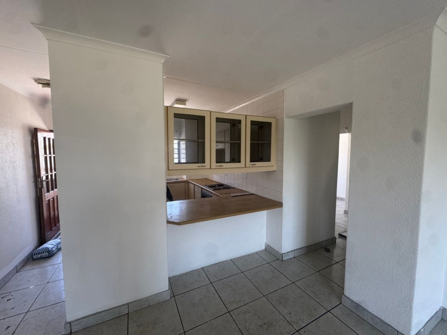 2 Bedroom Property for Sale in Greenhills Gauteng