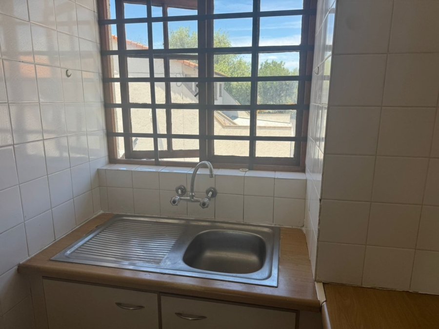 2 Bedroom Property for Sale in Greenhills Gauteng