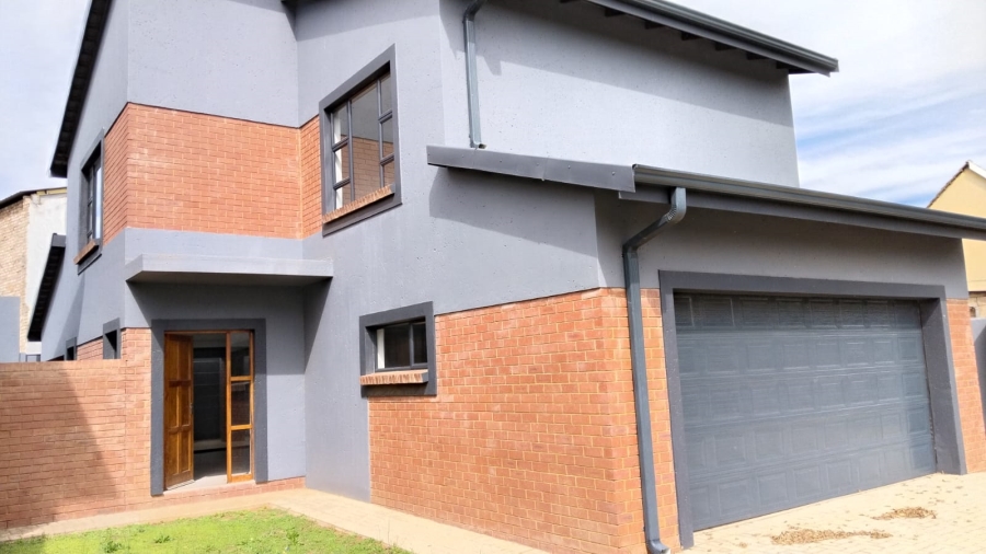 3 Bedroom Property for Sale in Greenhills Gauteng