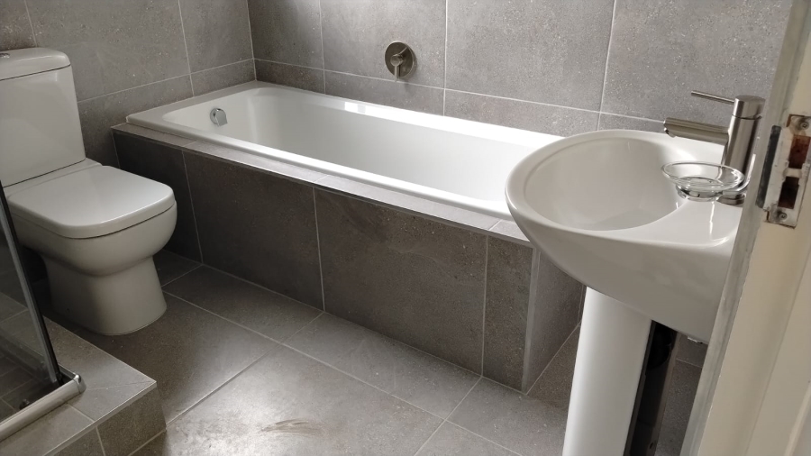 3 Bedroom Property for Sale in Greenhills Gauteng