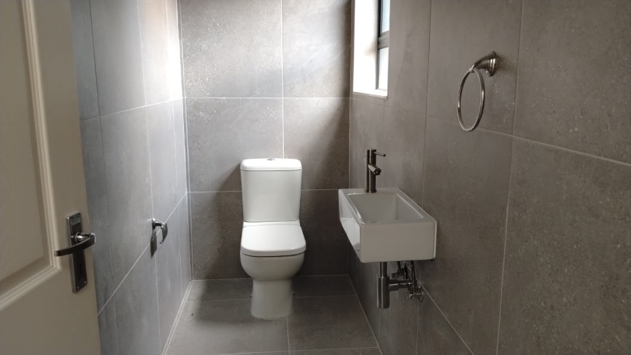 3 Bedroom Property for Sale in Greenhills Gauteng