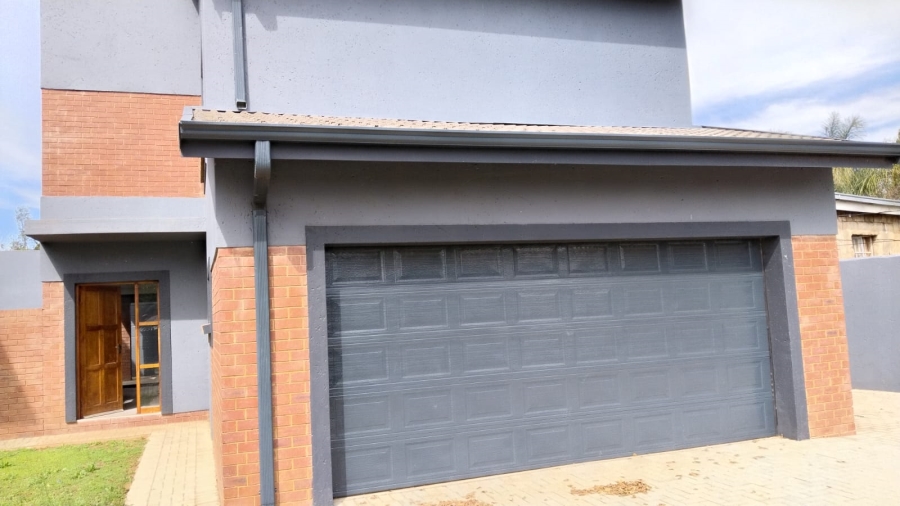 3 Bedroom Property for Sale in Greenhills Gauteng